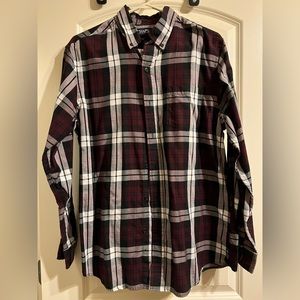 Chaps Men's long sleeve button up shirt size Medium Burgundy, White, Black